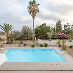 Sun Wave Sea View Retreat *