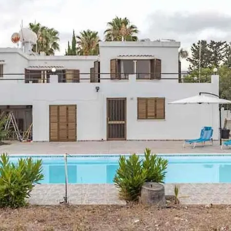 Sun Wave Sea View Retreat *
