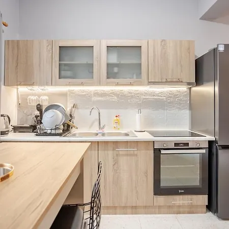 Sun Wave Sea View Retreat