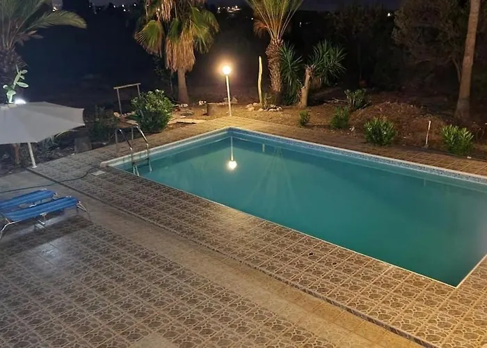 Sun Wave Sea View Retreat *