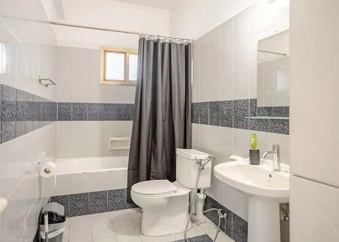 Sun Wave Sea View Retreat *