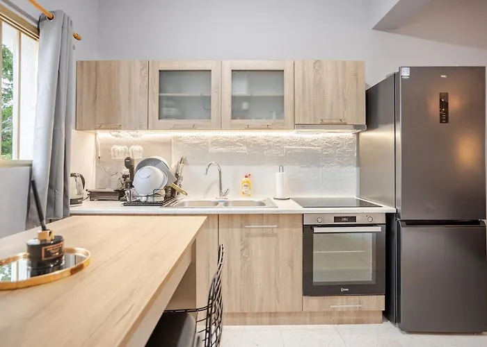 Sun Wave Sea View Retreat